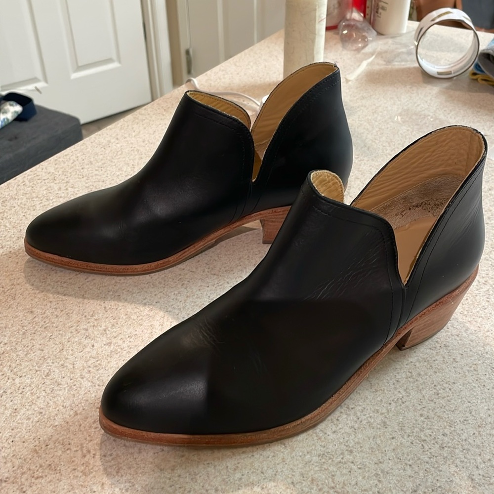 Nisolo Mia Everyday Ankle Bootie Black Sz 10